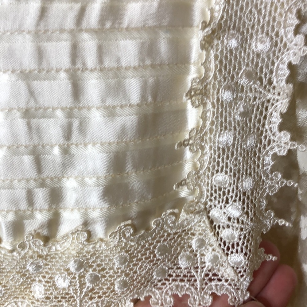 Gunne Sax Bridal Collection Ivory Dress - Picture 16 of 17